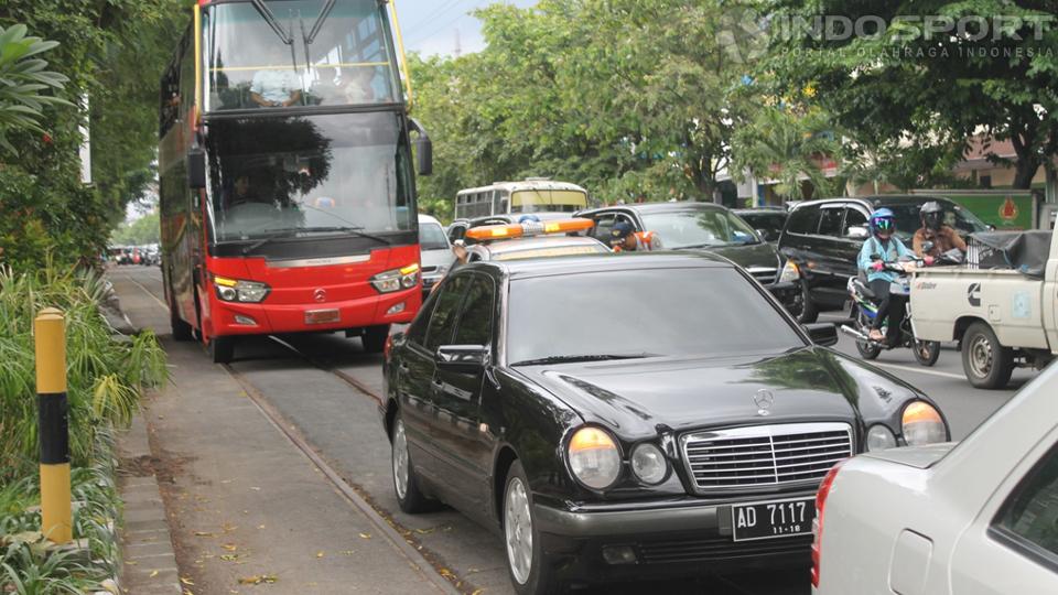 Bus wisata Werkudara yang juga ikut memeriahkan kirab MBCI IX.